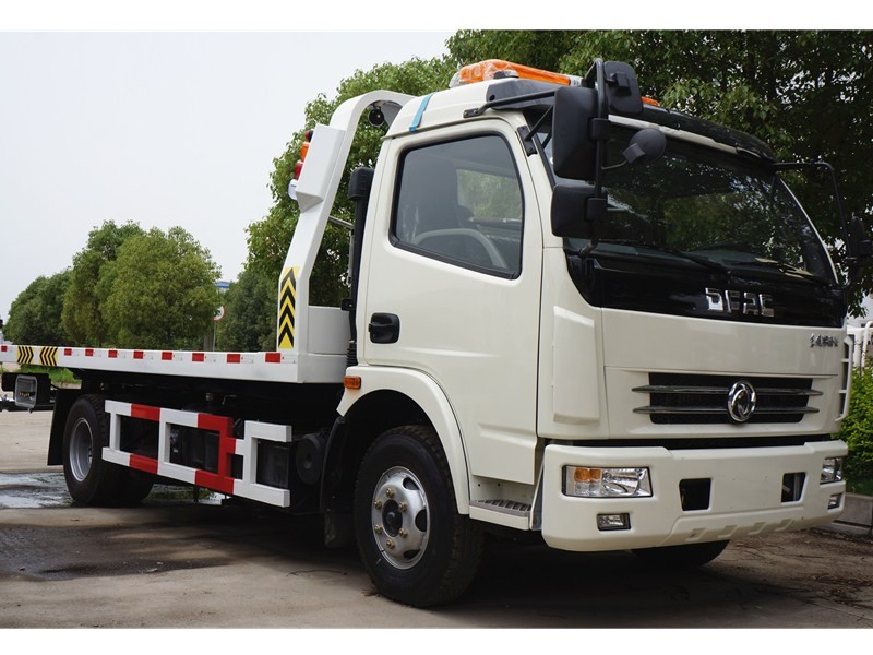 DONGFENG 4 ton Flatbed Towing Truck