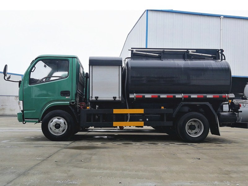 DONGFENG 5cbm Fuel Tanker Truck