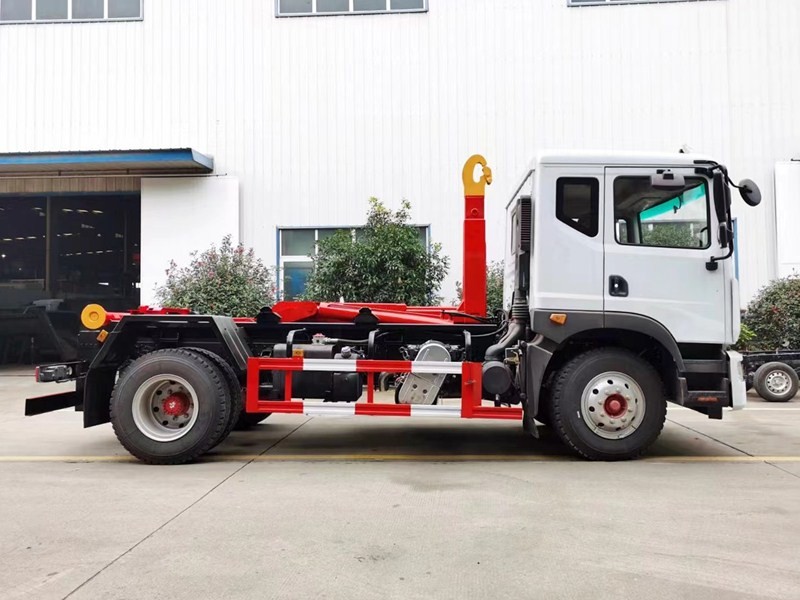 DONGFENG 6cbm arm roll garbage truck