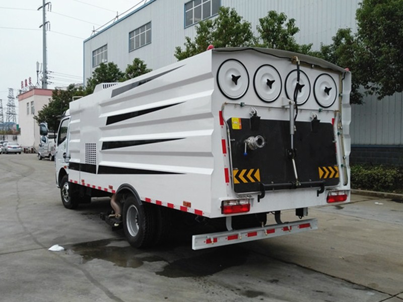DONGFENG 7cbm Vacuum Cleaner Truck