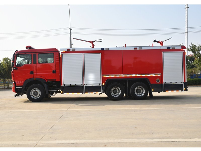 SINOTRUK HOWO 12cbm Fire Fighting Truck