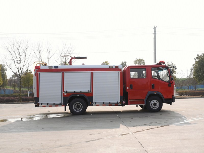 SINOTRUK HOWO 5cbm Fire Truck